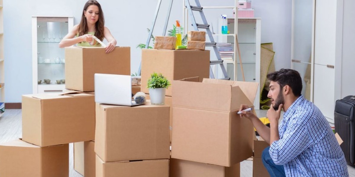Expert Packing and Moving Services in London | Home 2 Home Movers
