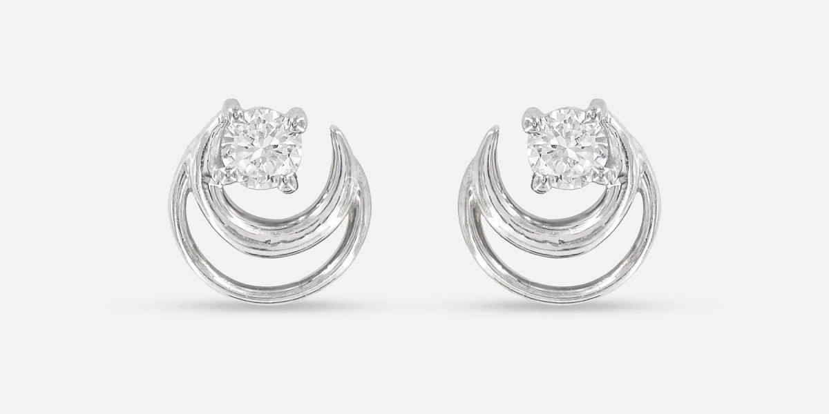 Solitaire Diamond Earrings That Shine Brighter – Shop Premium Lab-Grown Designs