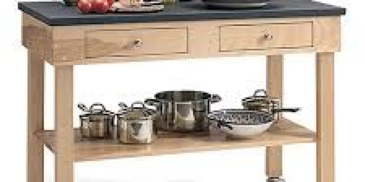 Choosing the Right Finish for Your Kitchen Prep Table: Matte vs Glossy