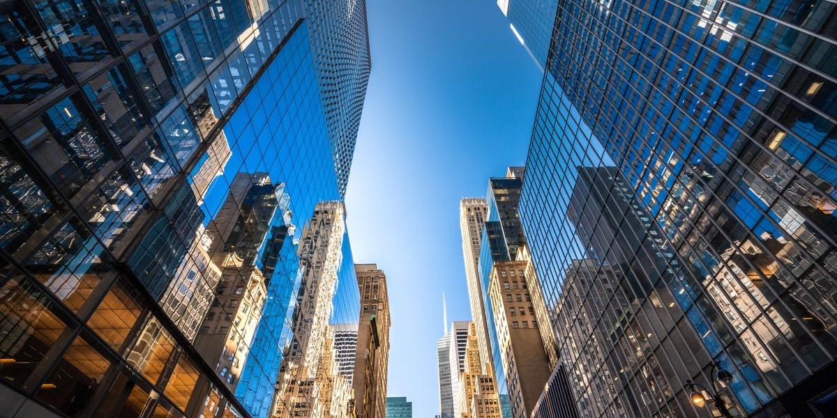 Can foreigners invest in commercial buildings in Lusail or The Pearl?