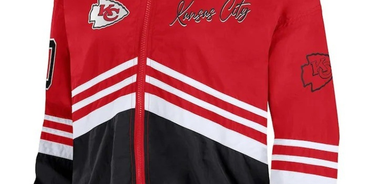 Kansas City Chiefs Red Vintage Windbreaker Zip Jacket: A Timeless Classic for Fans