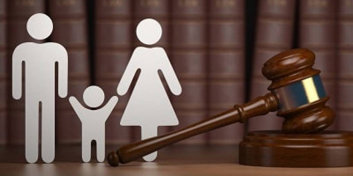 What can you expect from a Family Solicitor Job in the UK?