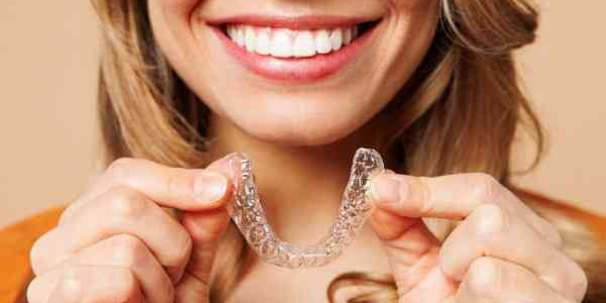 Invisalign-Related Jaw Clenching and Mild Tooth Pain