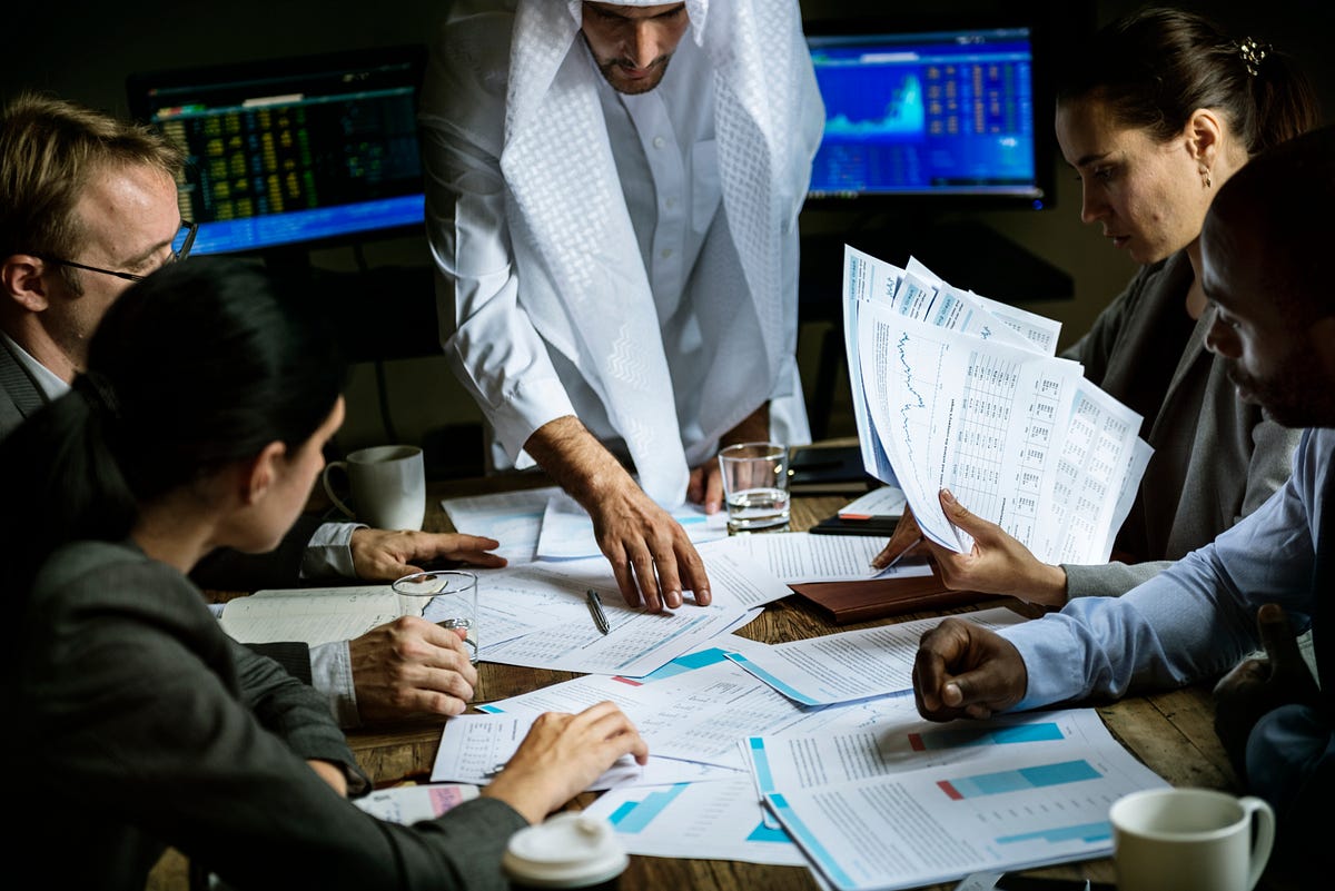 Why Are Smart Businesses Choosing Application Development in Dubai? | by Salma Ali | Jul, 2025 | Medium